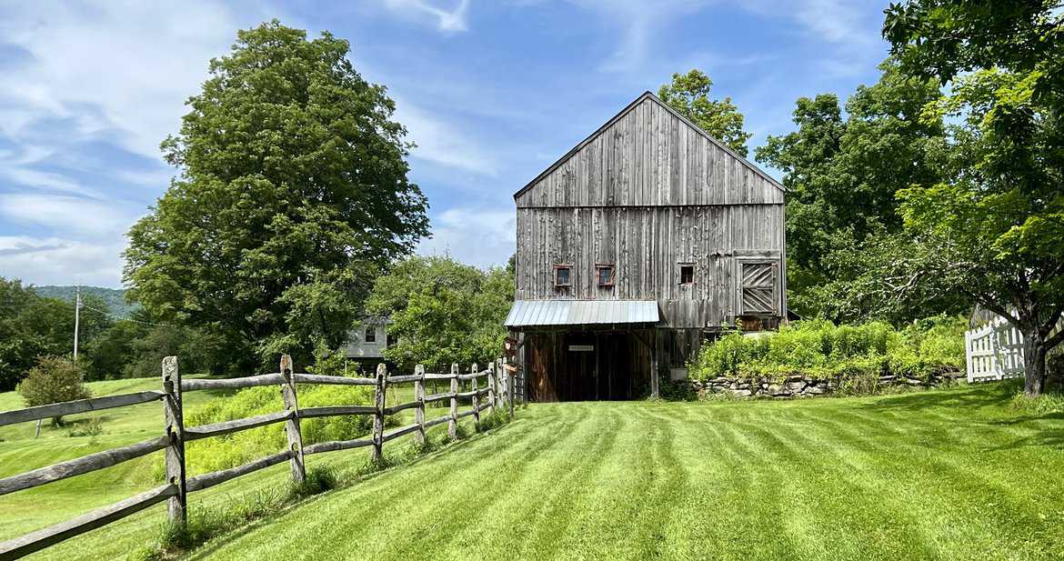 Antique Farmhouse for sale in Shaftsbury, Vermont Vermont Real Estate