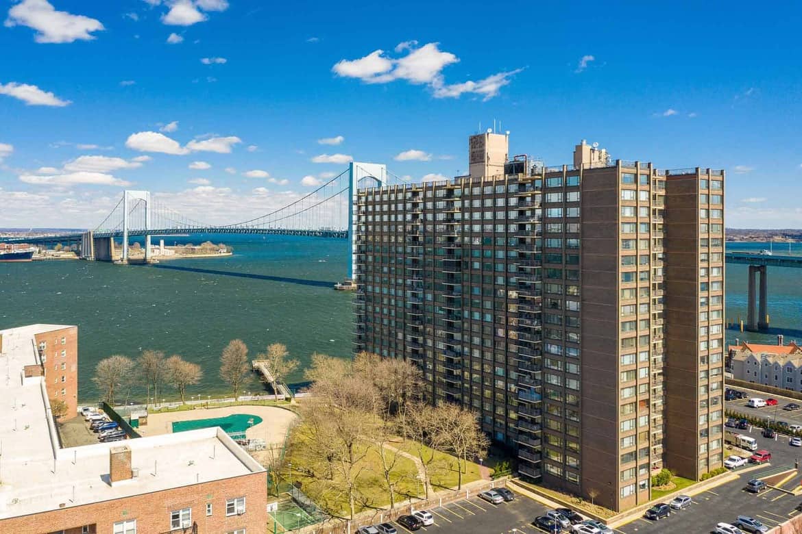 NY Real Estate, Condos & Coops for Sale Shares of New York