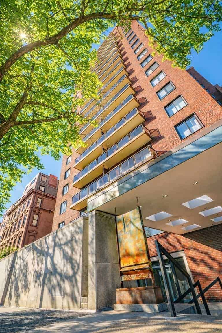 180 Beacon Street balconied brick facade and canopied entrance