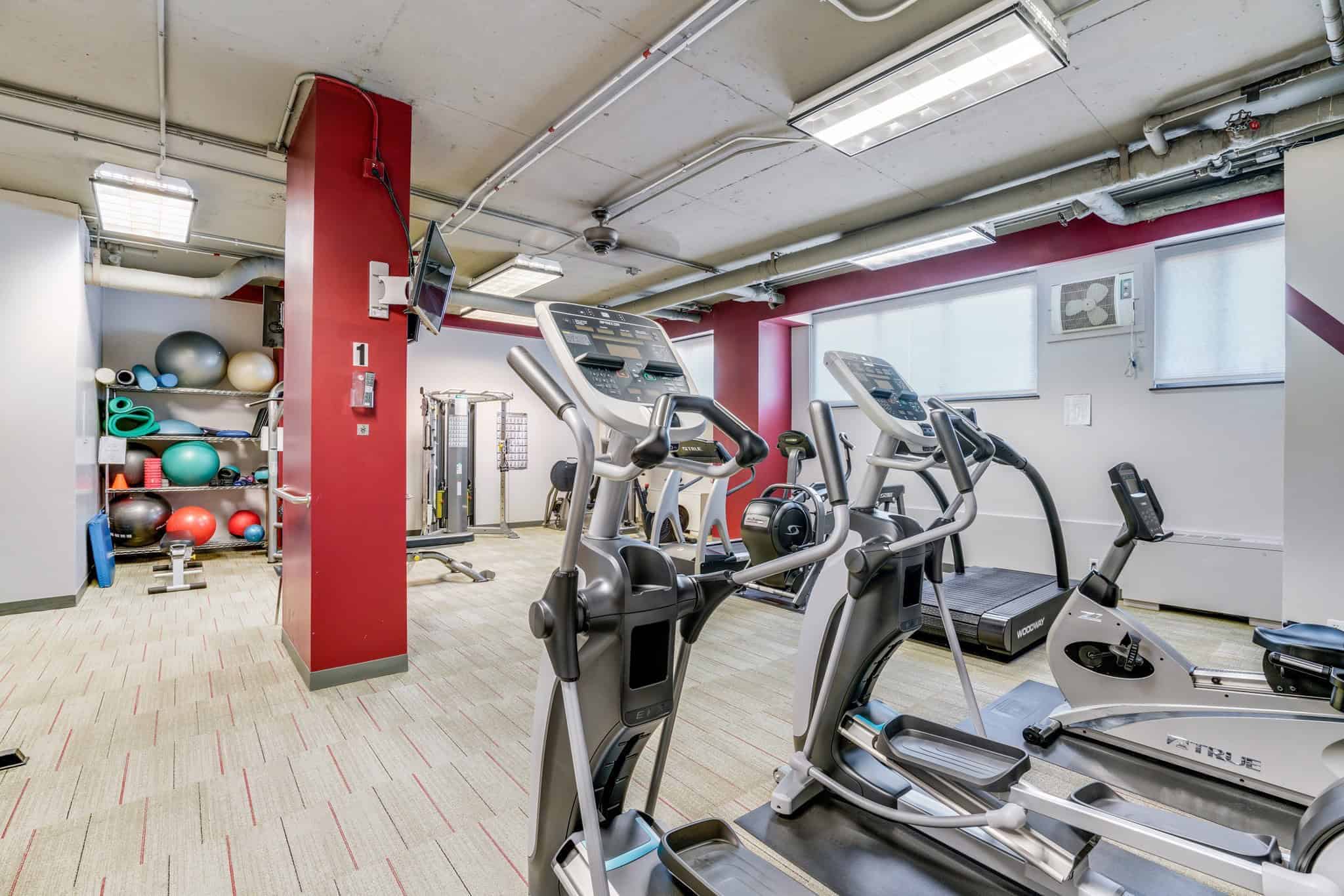 180 Beacon Street - photo 17 of 23