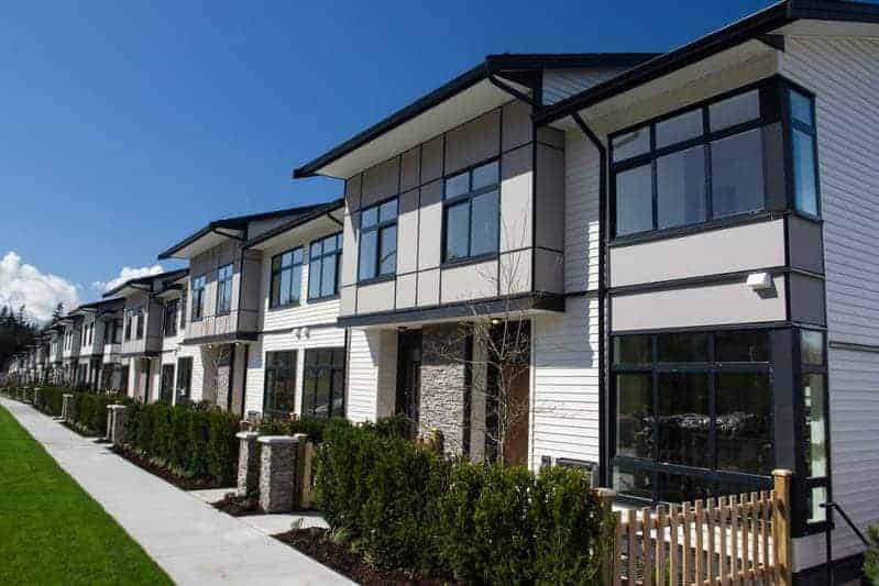 Row of modern townhouses at 85 Willow Court
