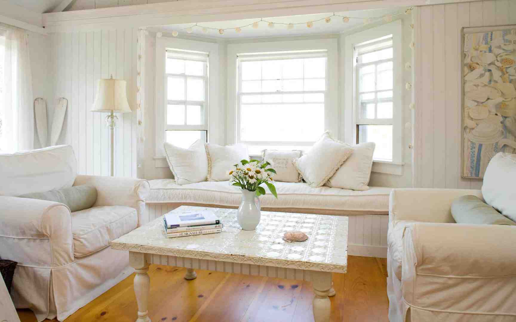 White colors room