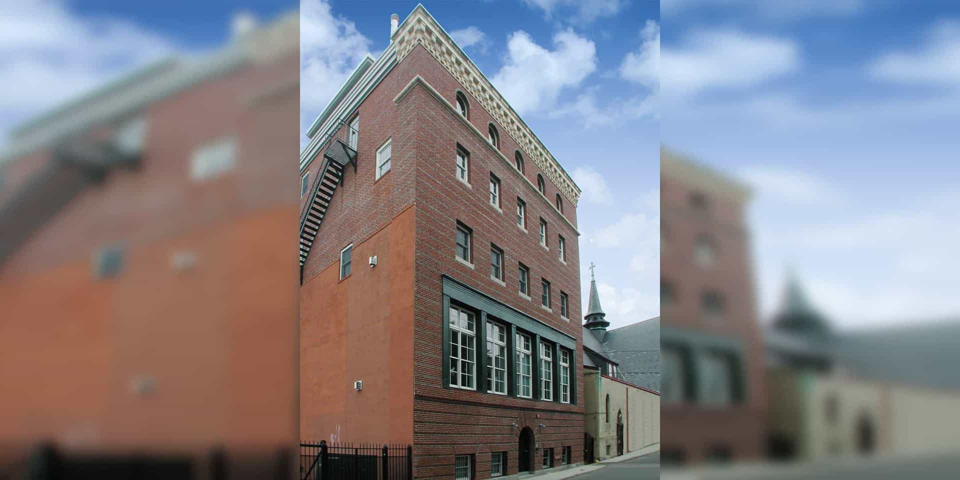 Newcomb Lofts