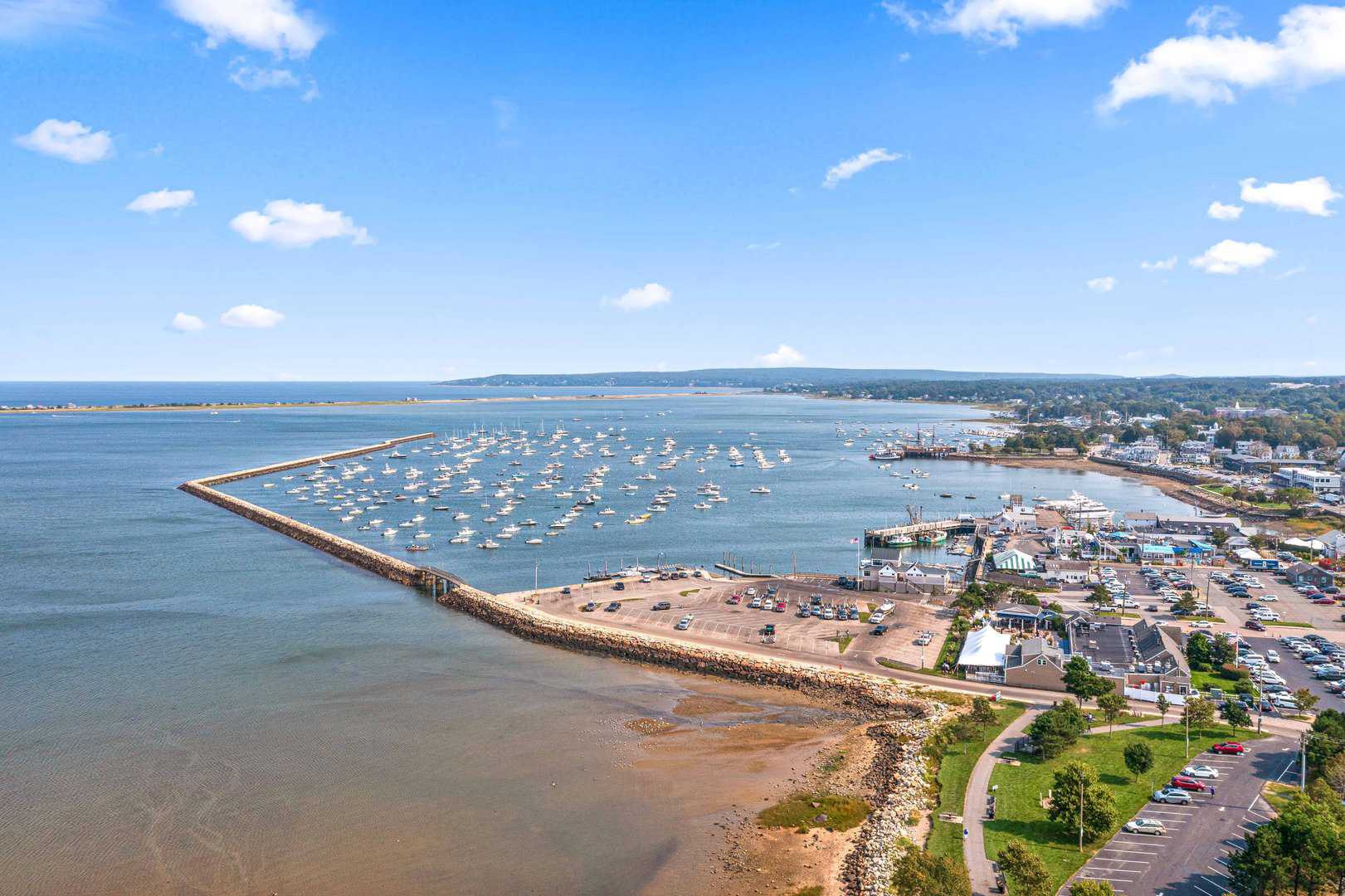 Luxury Condos in Plymouth Copper Cove Village Advisors Living