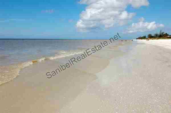 Colonnades Condominium Sanibel