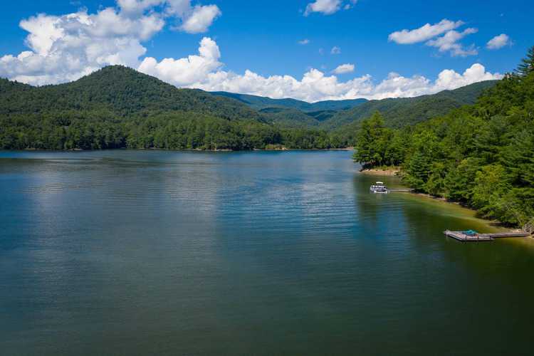 Bear Lake Reserve NC | Silver Creek Real Estate Group