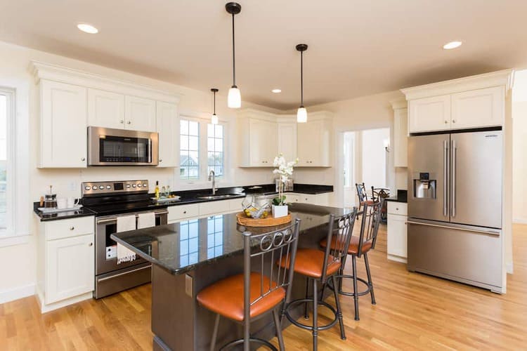 Bramber Green, Greenland, NH Green And Company Real Estate