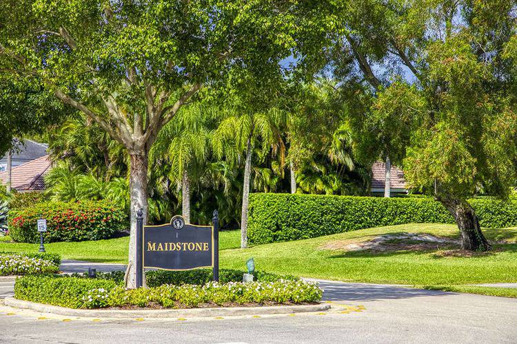 Maidstone Luxury Equestrian Group