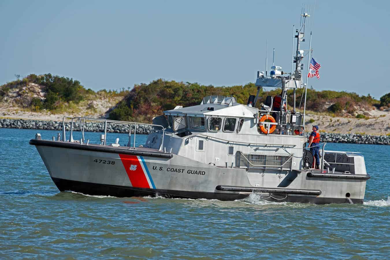 Coast Guard in Barnegat Inlet