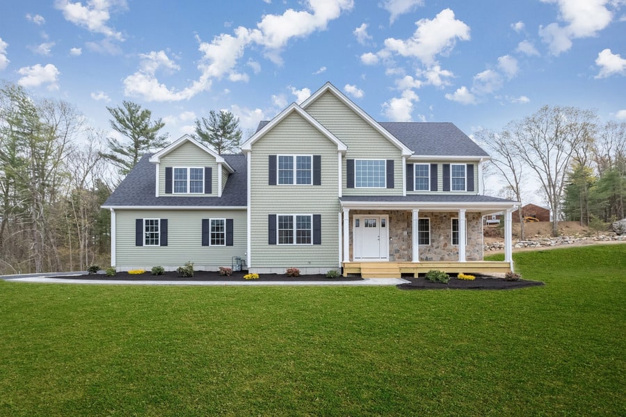 Pleasant Street Colonial 2 Slideshow