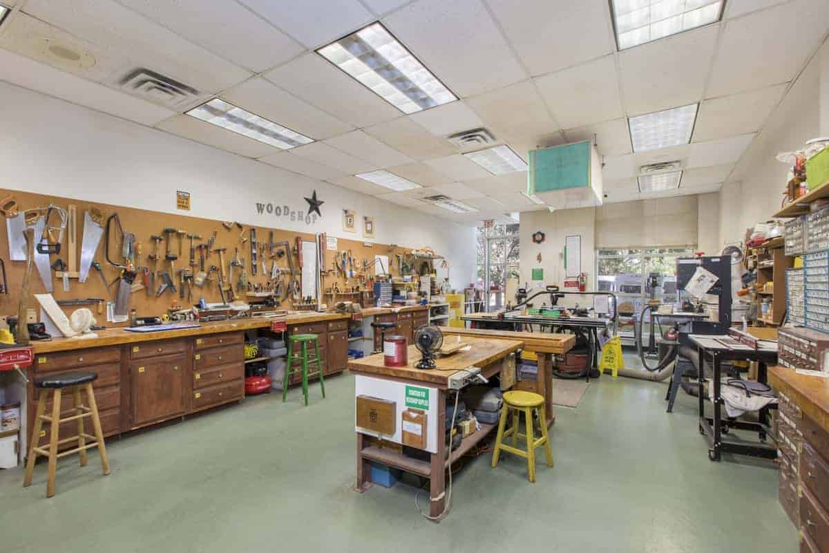 1 Towers Park Ln, San Antonio, TX 78209 photo