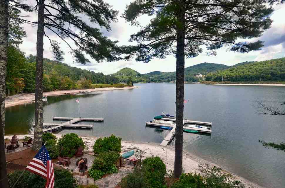 Trillium Links & Lake Club Lake Glenville NC Real Estate & Homes