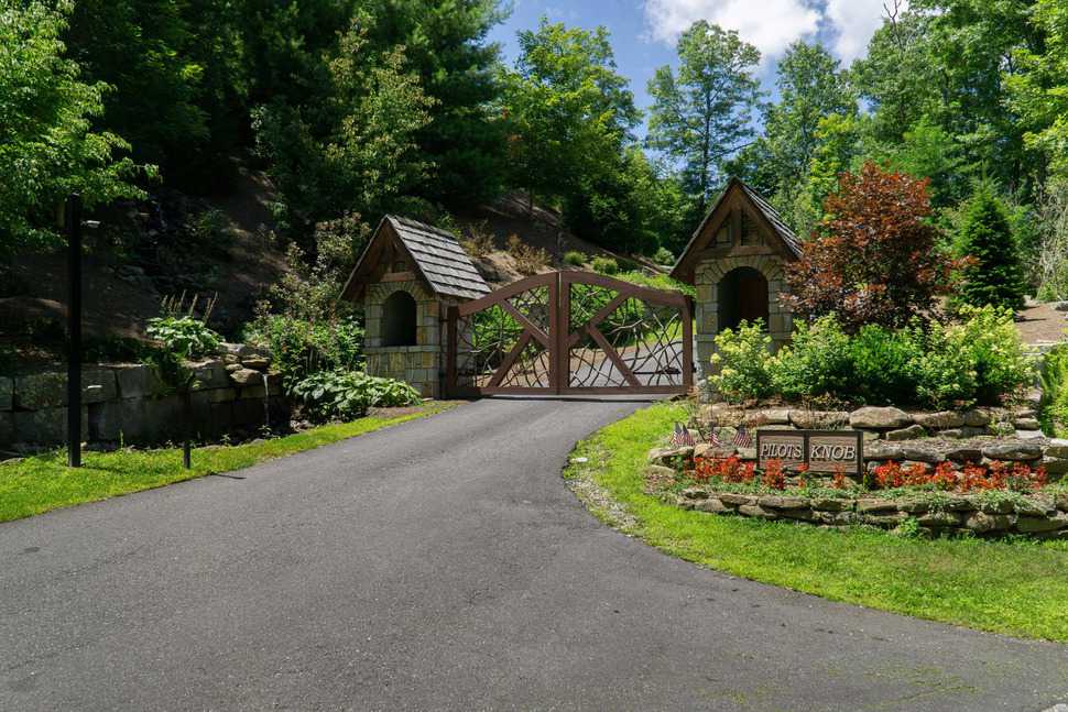 Pilots Knob Glenville NC Pilots Knob Real Estate & Homes