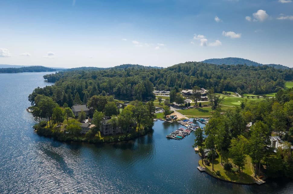 Lake Toxaway Real Estate Restaurants Golf & Things to Do