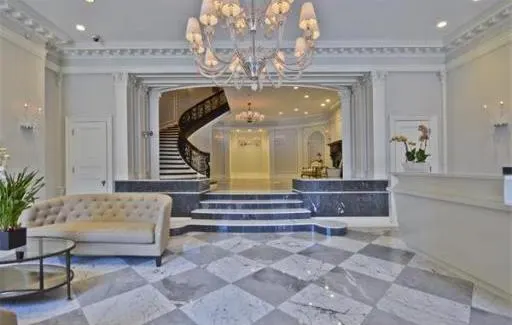 Bradley Mansion